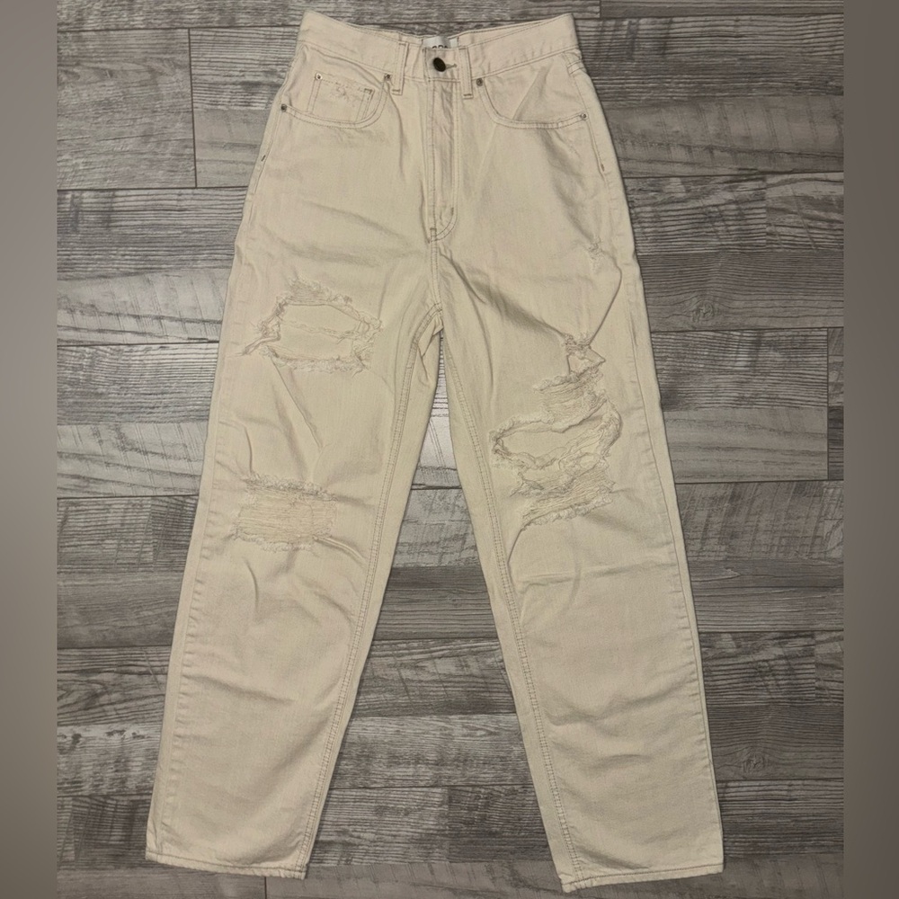 BDG CREAM HIGH RISE RIPPED JEANS